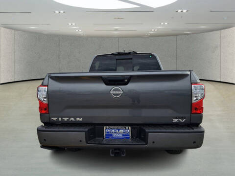 2024 Nissan Titan SV