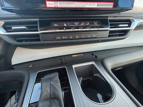 2025 Toyota Sienna LE 8-Passenger