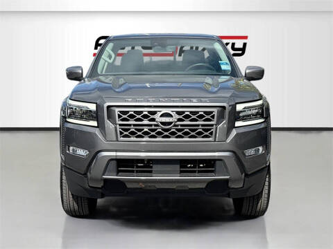 2024 Nissan Frontier SL