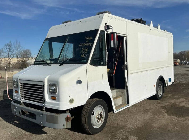 2016 Freightliner MT45 Chassis