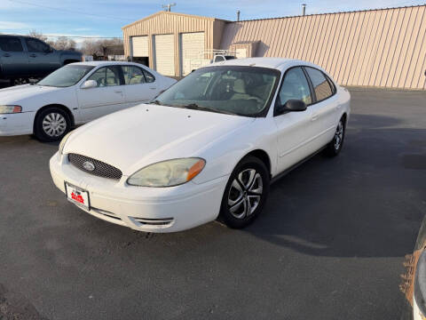 2005 Ford Taurus SE