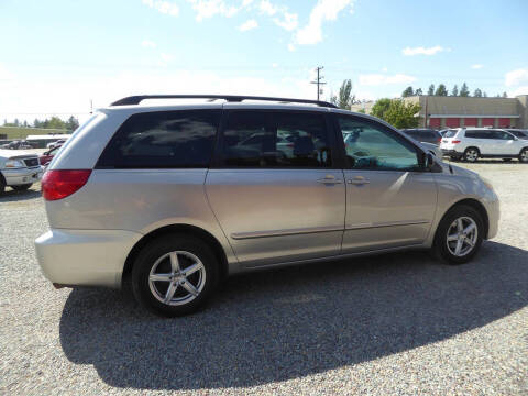 2007 Toyota Sienna LE 8-Passenger