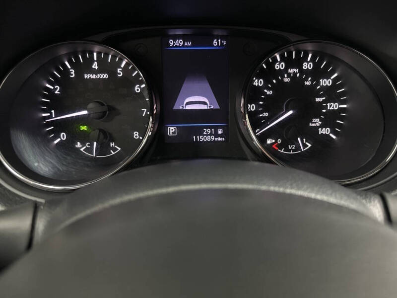 2018 Nissan Rogue SV