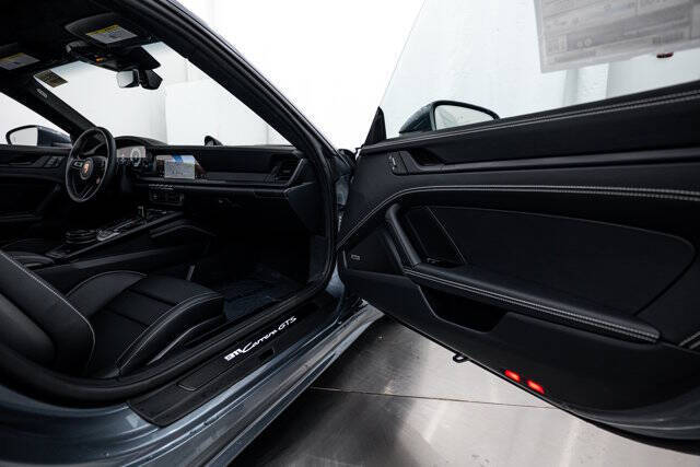 2026 Porsche 911 Carrera GTS