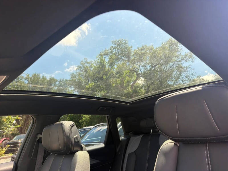 2024 Cadillac LYRIQ Tech