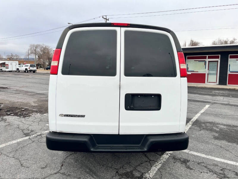 2018 Chevrolet Express 2500