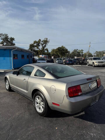 2008 Ford Mustang V6 Deluxe