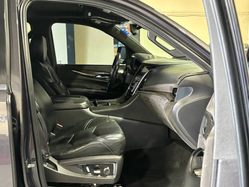 2015 Cadillac Escalade Platinum