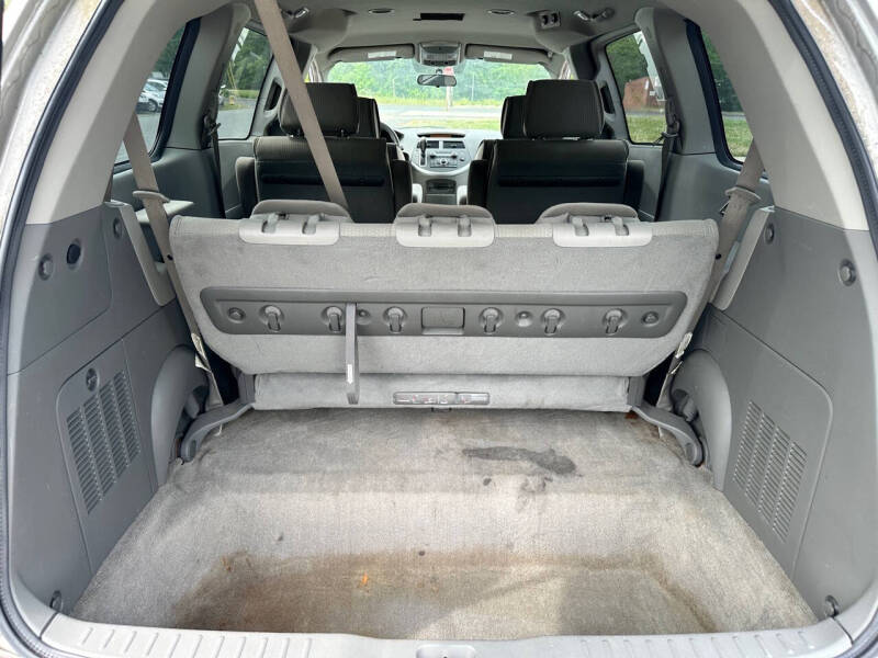 2009 Nissan Quest S photo 19