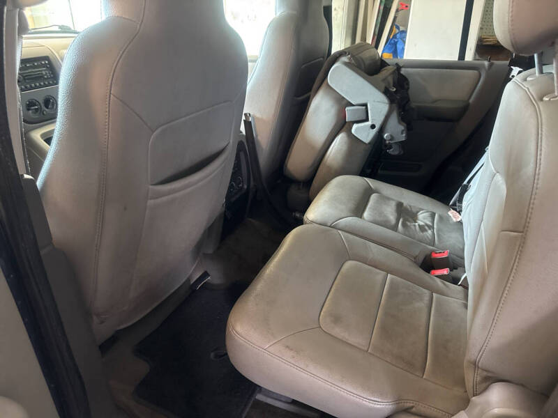 2004 Ford Expedition XLT