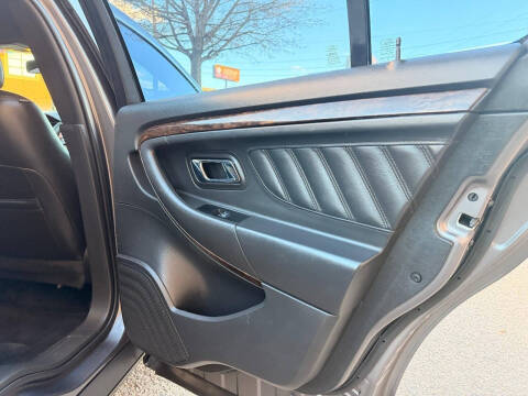 2014 Ford Taurus Limited