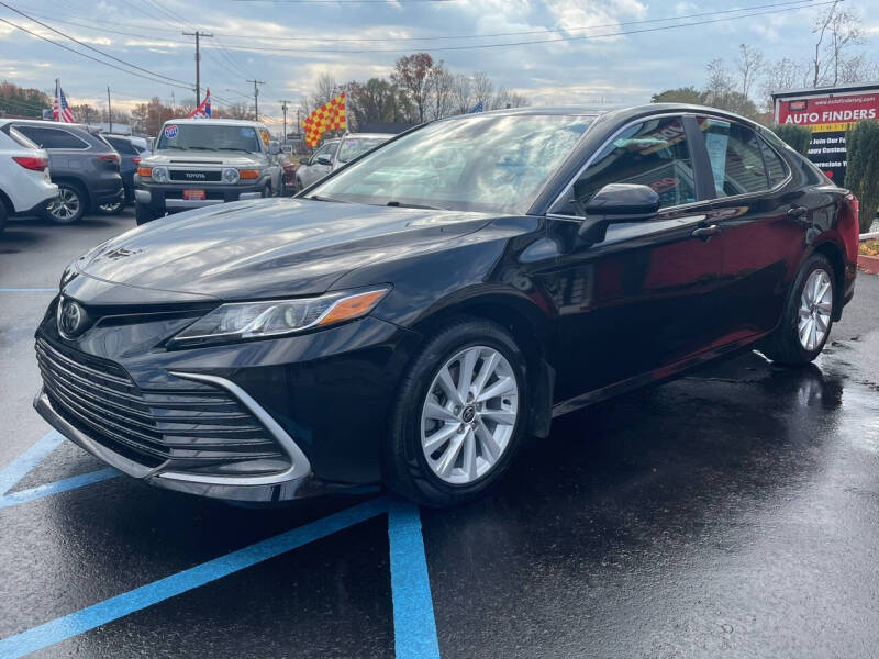 2021 Toyota Camry LE photo 6