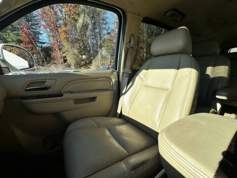 2011 Cadillac Escalade ESV Premium