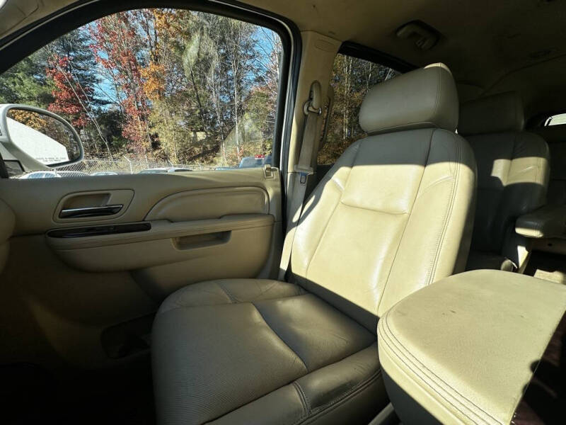 2011 Cadillac Escalade ESV Premium