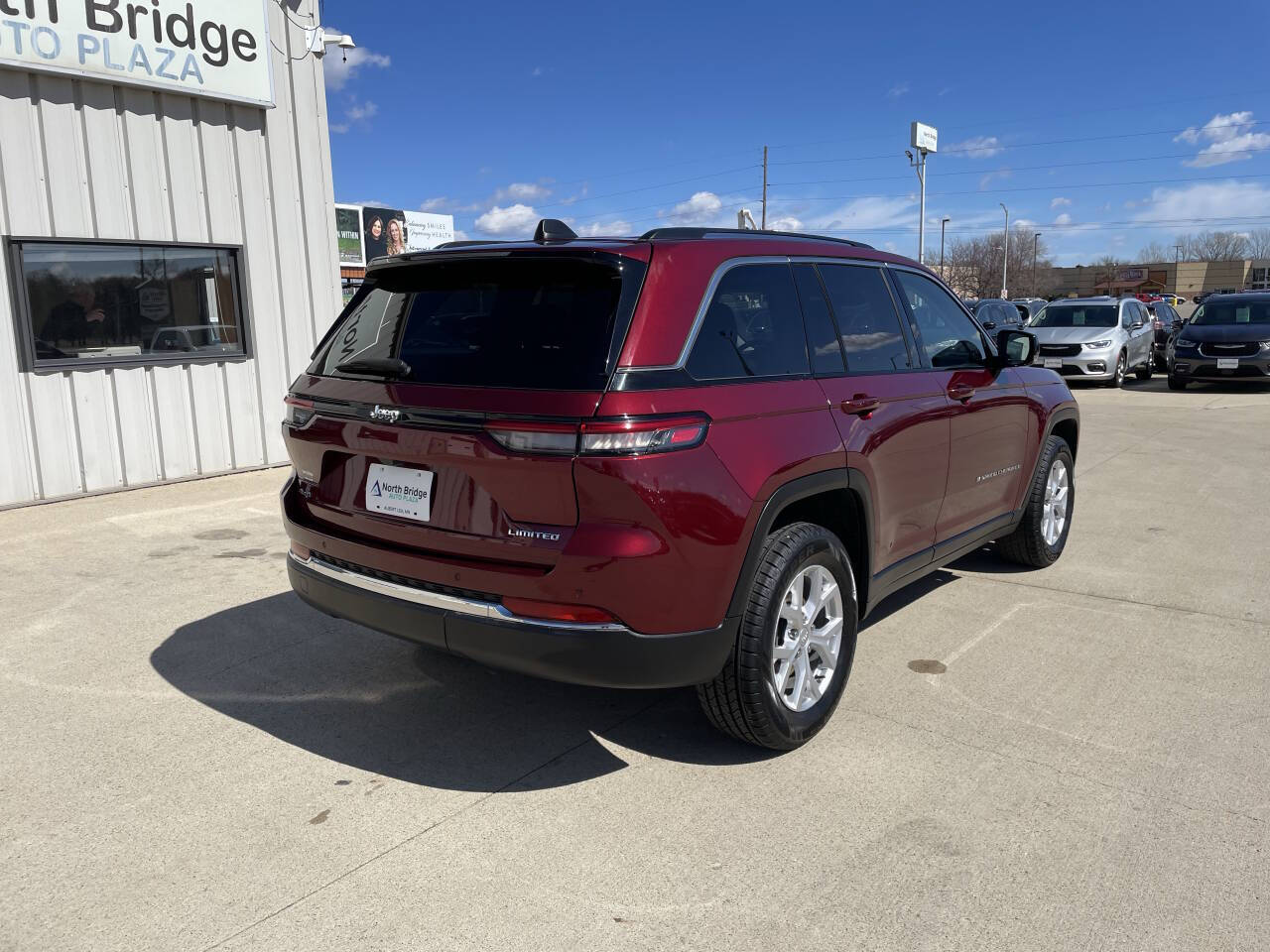 2023 Jeep Grand Cherokee Limited photo 4