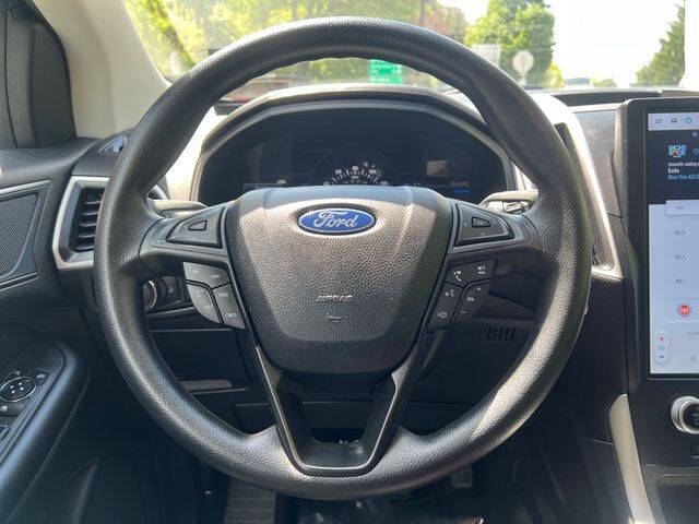 2024 Ford Edge SE