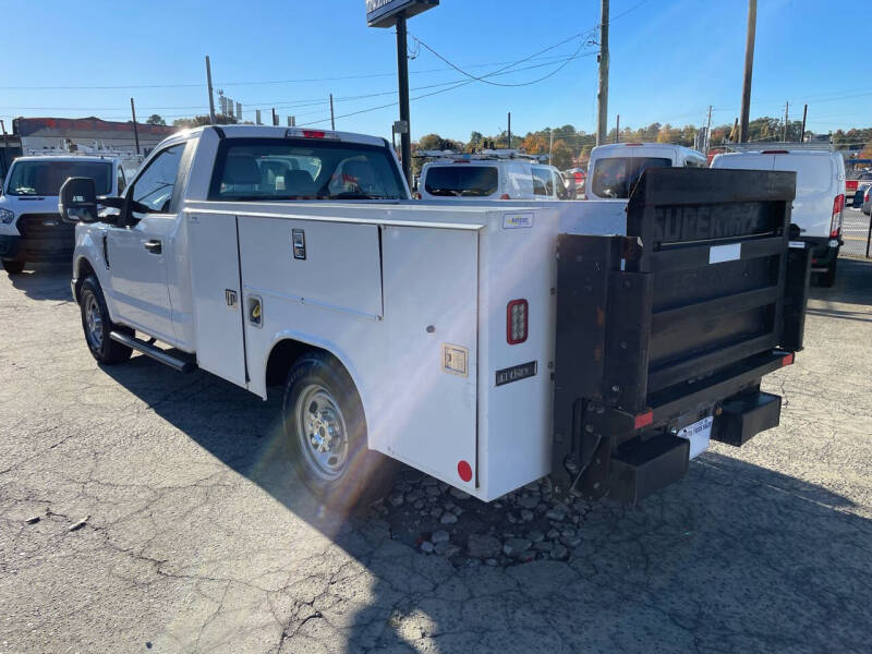 2019 Ford F-250 Super Duty XL photo 2