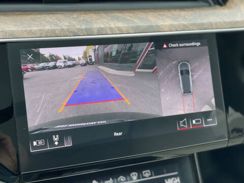 2019 Audi e-tron quattro Prestige