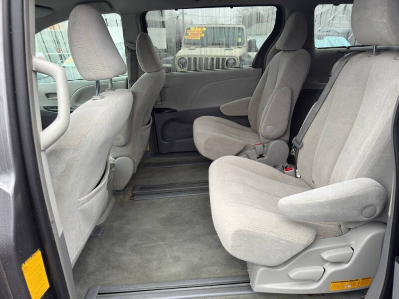 2013 Toyota Sienna