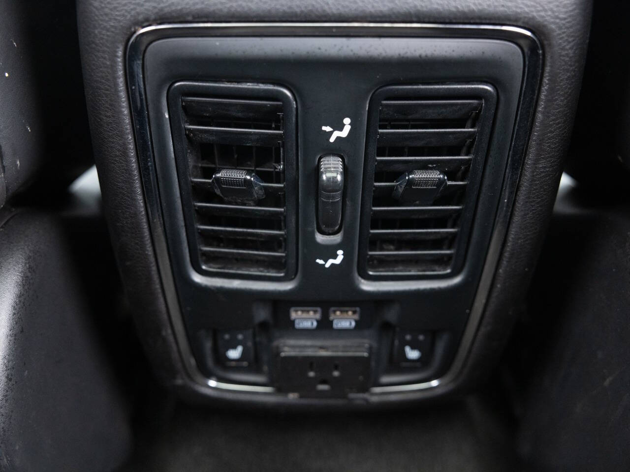 Used Car 2014 Jeep Grand Cherokee  Overland 4x4 4dr Suv For Sale Under $15,000 In Coal City, Illinois