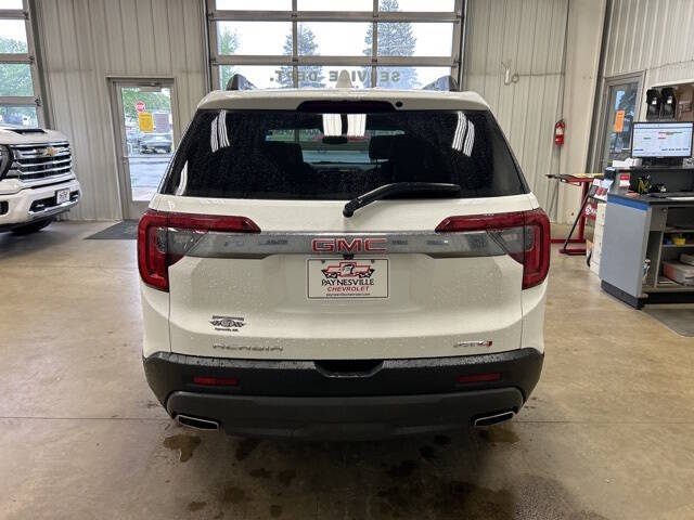 2023 GMC Acadia AT4