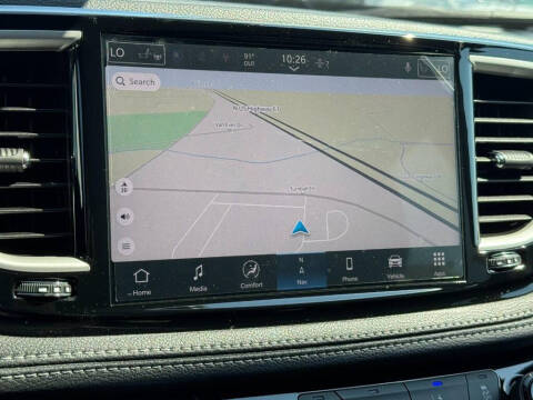 2027 Chrysler Pacifica Select