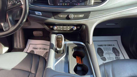 2020 Buick Enclave Essence