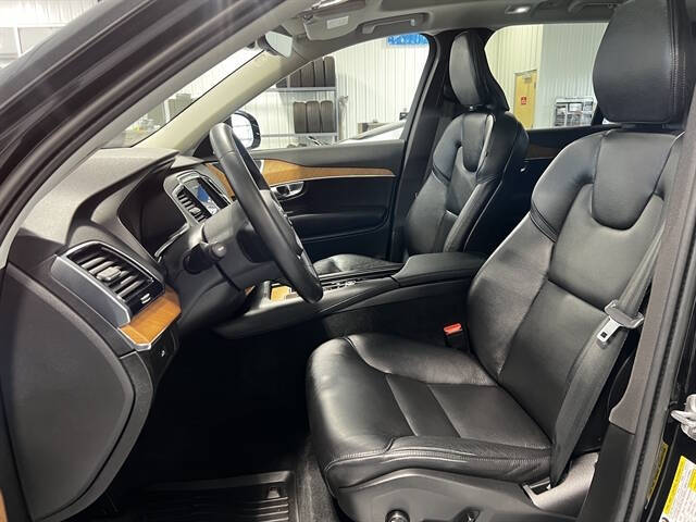 2023 Volvo XC90 B6 Plus Bright Theme 7P