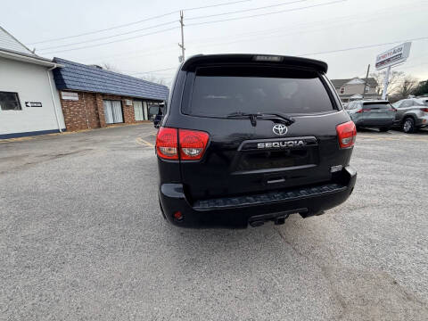 2013 Toyota Sequoia SR5