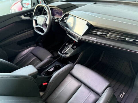 2022 Audi Q4 e-tron quattro Premium Plus 50