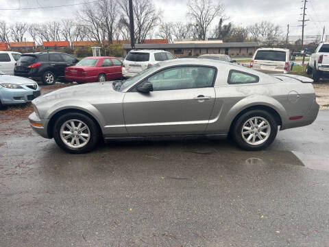 2008 Ford Mustang V6 Deluxe