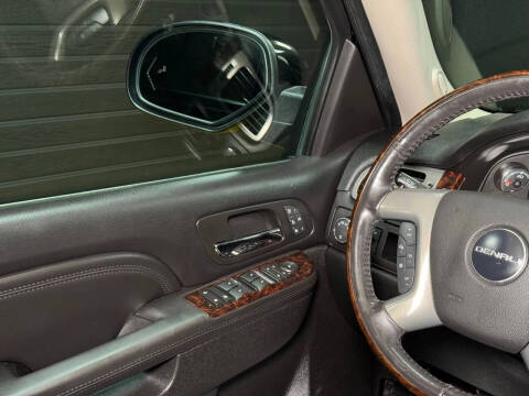 2010 GMC Yukon XL Denali