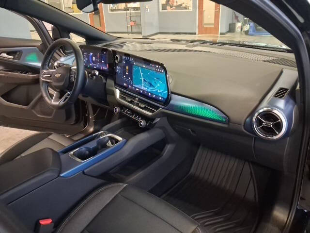 2025 Chevrolet Equinox EV LT