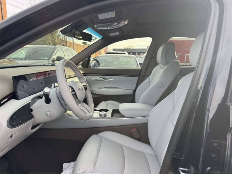 2026 Genesis GV70 2.5T Advanced