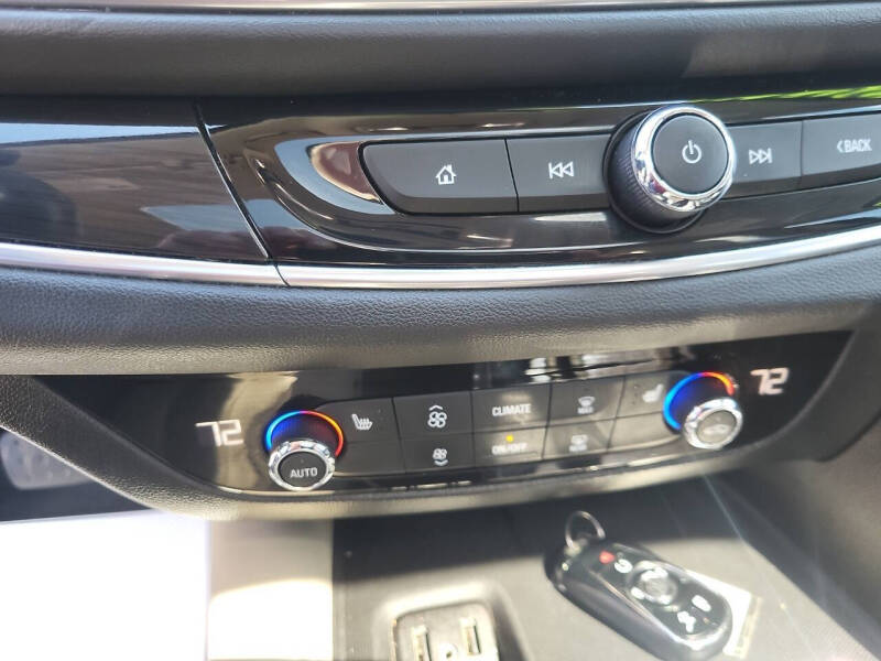 2019 Buick Enclave Essence