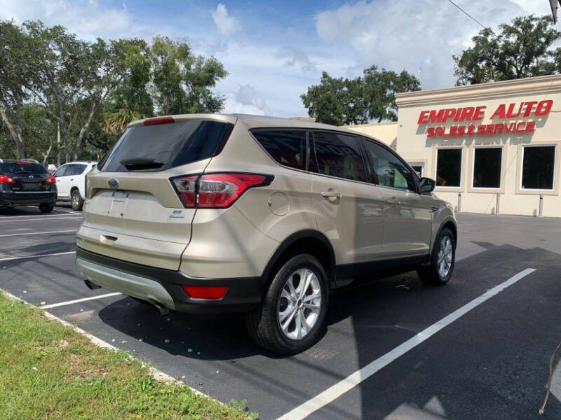 2017 Ford Escape SE