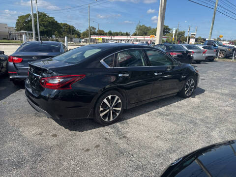 2017 Nissan Altima 2.5 SR