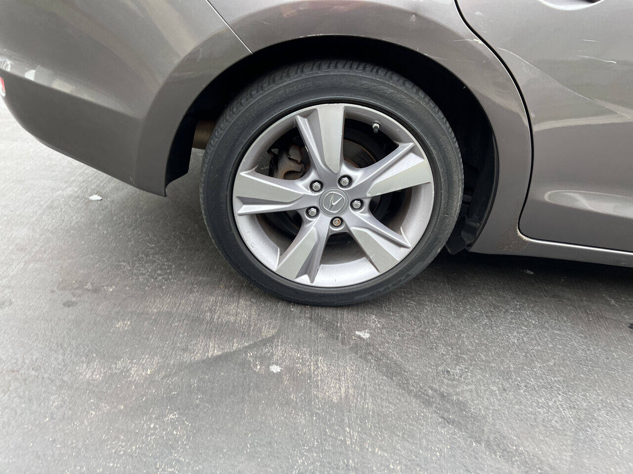 2013 Acura ILX  - $8,900