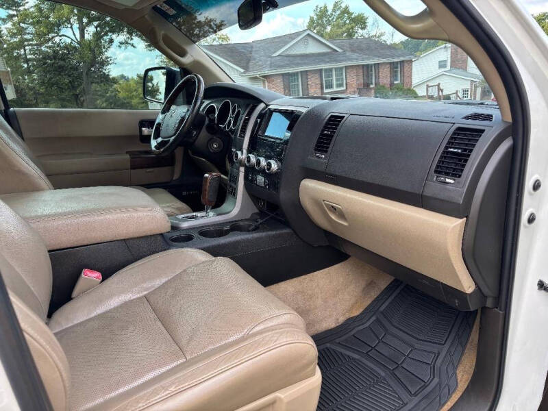 2010 Toyota Sequoia Platinum