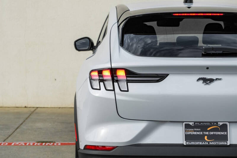 2023 Ford Mustang Mach-E Select