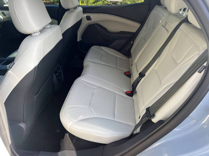 2025 Ford Mustang Mach-E Premium