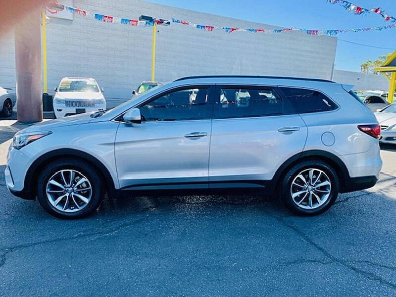 2018 Hyundai Santa Fe SE