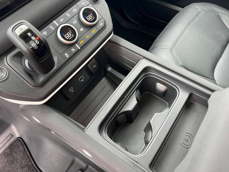 2023 Land Rover Defender 90 S