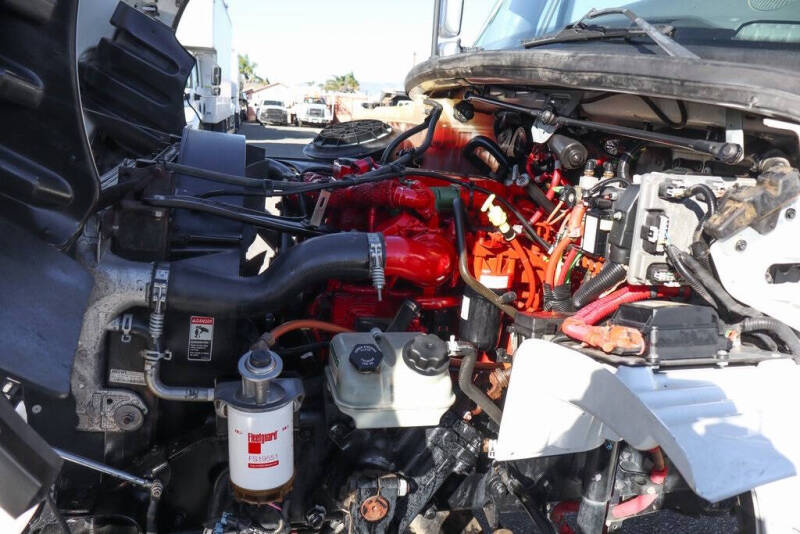 2016 Freightliner M2 106