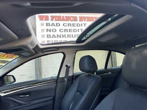 2015 BMW 5 Series 528i