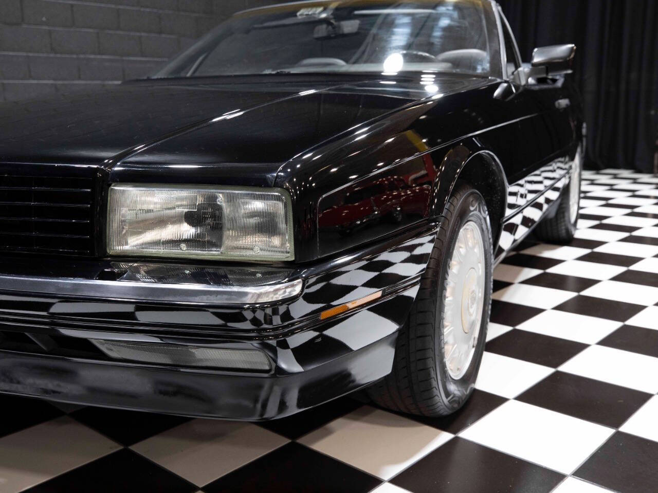 1992 Cadillac Allante 10