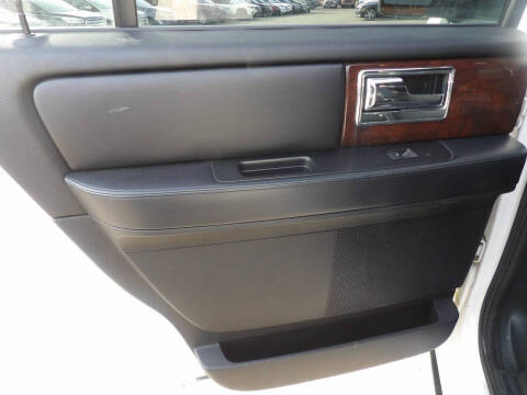 2016 Lincoln Navigator Select