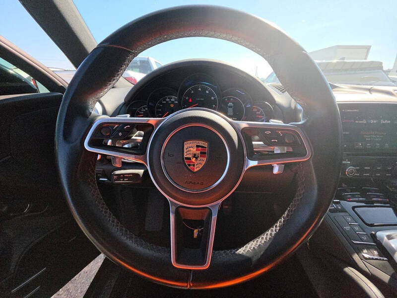 2017 Porsche Cayenne Platinum Edition