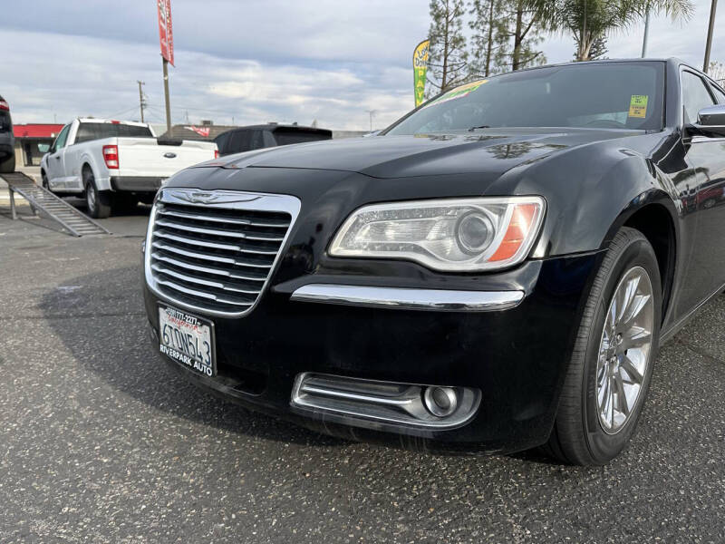 2012 Chrysler 300 Limited