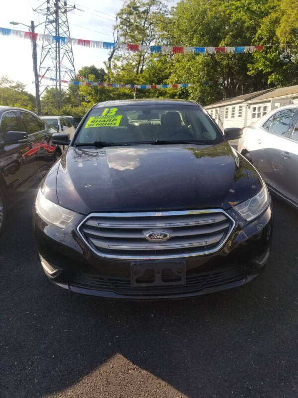 2013 Ford Taurus for sale at FIVE FRIENDS AUTO in Wilmington DE